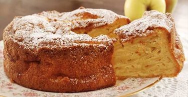 Gâteau invisible aux pommes de Cyril Lignac