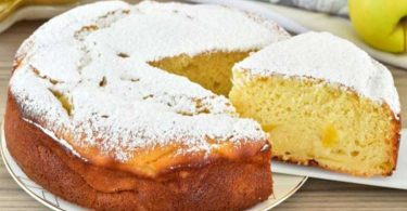 Gâteau aux pommes ricotta et yaourt parfumé et moelleux