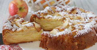 Gâteau invisible aux pommes façon Cyril Lignac