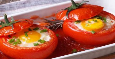 Oeuf en Cocotte de tomate recette facile