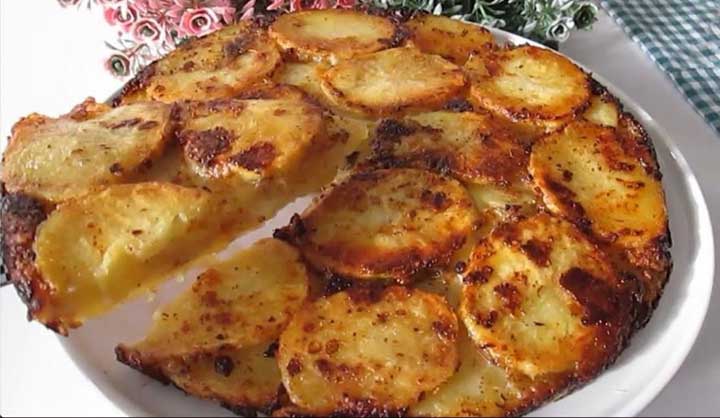 Tourte aux pommes de terre à la poêle