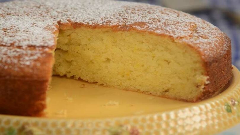 Gâteau Au Yaourt SANS Farine : La Délicieuse Recette Prête en 5 Min.